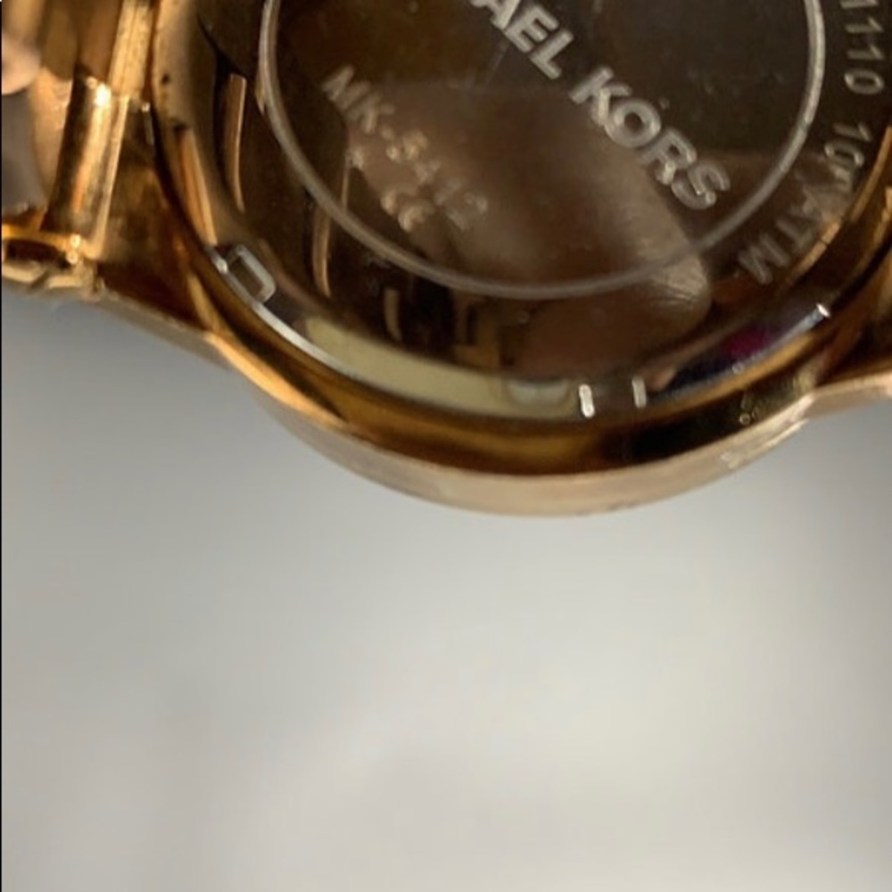MK ROSE GOLD WATCH - Picture 4 of 4
